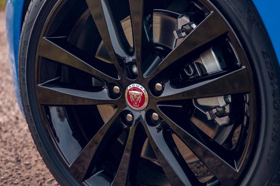 Колеса Jaguar XE R-Dynamic Reims Edition 2020 года  (UK) (фото 73 из 84)